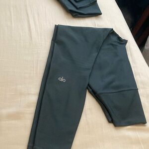 ALO leggings size XS ankle length great condition